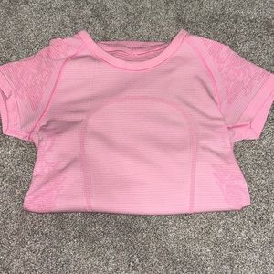 Pink Lululemon swiftly tech
